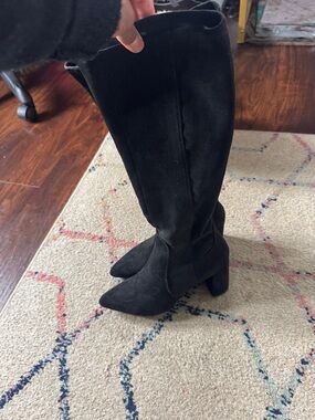Black Faux Suede Knee-High Block Heel Boots sz 8